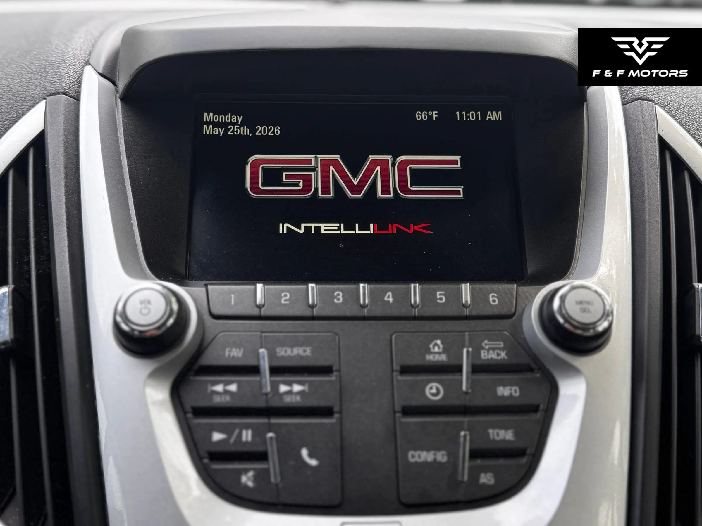 Used 2016 GMC Terrain SLT FWD image 14