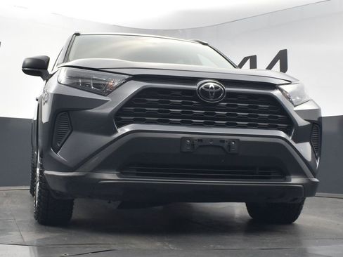 Used 2019 Toyota RAV4 LE image 24