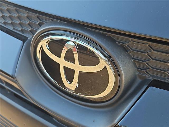 Used 2025 Toyota Corolla LE FWD image 30