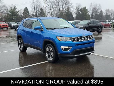 Used 2017 Jeep Compass Limited w/ Navigation Group image 3