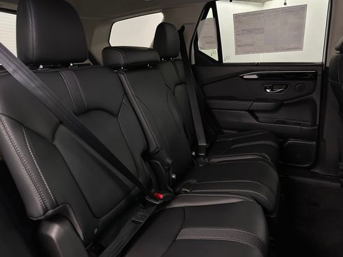 New 2025 Honda Pilot EX-L image 33