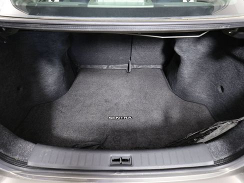 Used 2016 Nissan Sentra SV w/ All Weather Package FWD image 18