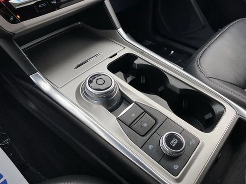 Certified 2023 Ford Explorer XLT w/ Equipment Group 202A image 21