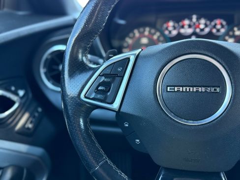 Used 2017 Chevrolet Camaro SS RWD image 17