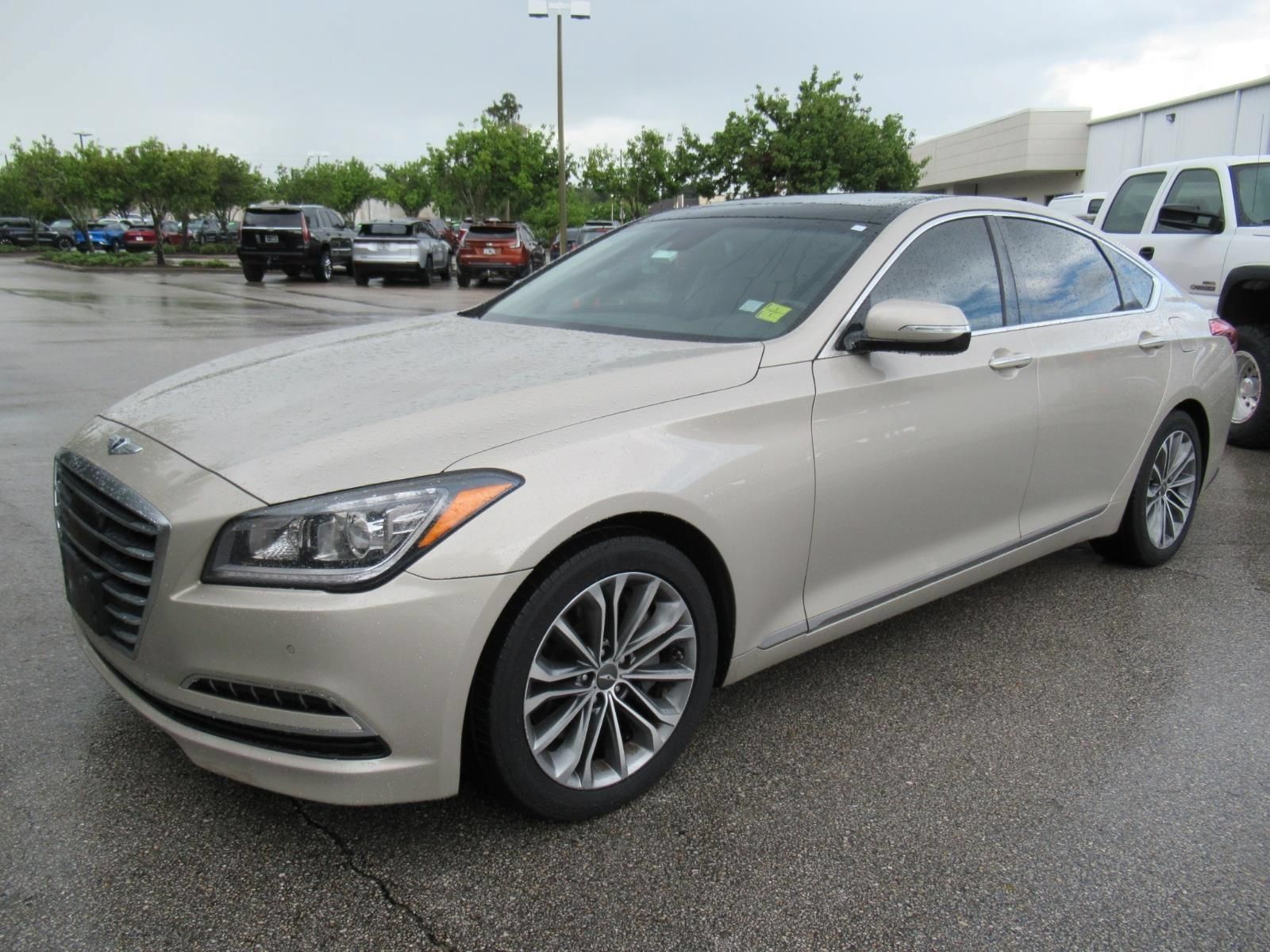 Used 2015 Hyundai Genesis 3.8 w/ Option Group 03 RWD image 4