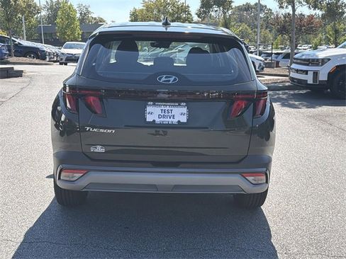 New 2026 Hyundai Tucson SE image 6
