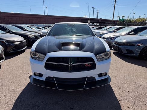 Used 2011 Dodge Charger R/T RWD image 2