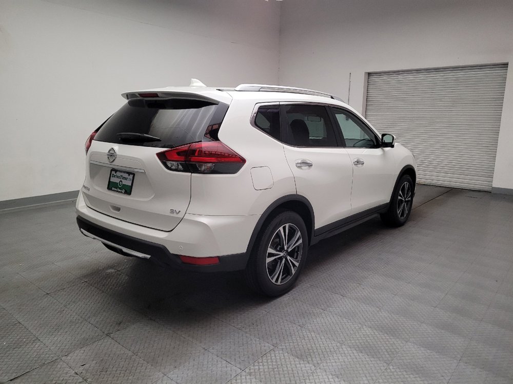 Used 2020 Nissan Rogue SV w/ Premium Package FWD image 9