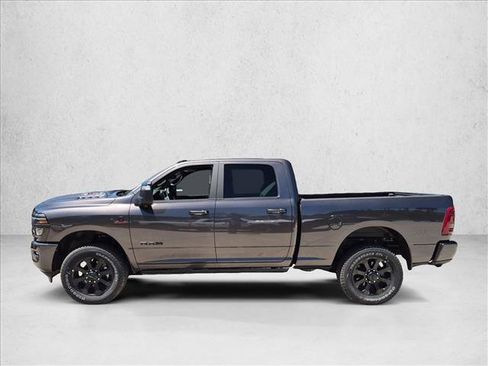 New 2026 RAM 2500 Laramie AWD/4WD image 5