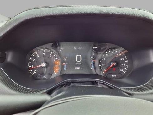 Used 2025 Jeep Compass Trailhawk AWD/4WD image 16