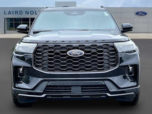New 2026 Ford Explorer ST-Line w/ ST-Line Street Pack AWD/4WD image 15