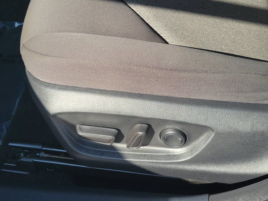 Certified 2024 Toyota Camry LE FWD image 22