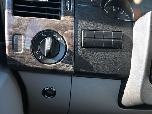 Used 2014 Mercedes-Benz Sprinter 3500 image 15