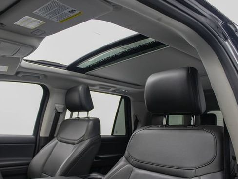 Certified 2025 Ford Expedition Active AWD/4WD image 14