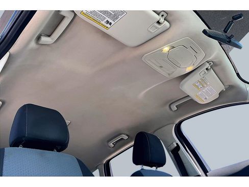Used 2017 Ford Escape SE w/ Equipment Group 201A FWD image 26