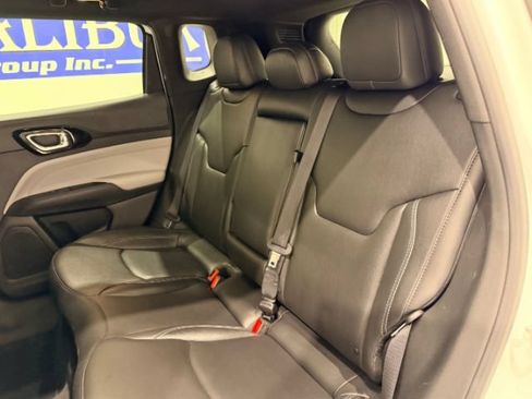 Used 2025 Jeep Compass Limited AWD/4WD image 36