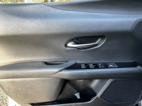 Used 2019 Lexus UX 200 F Sport w/ F Sport Premium Package image 13