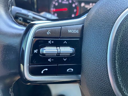 Certified 2021 Kia Sorento S w/ Panoramic Sunroof Package AWD/4WD image 37