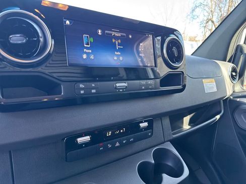 New 2025 Mercedes-Benz Sprinter 3500 image 18