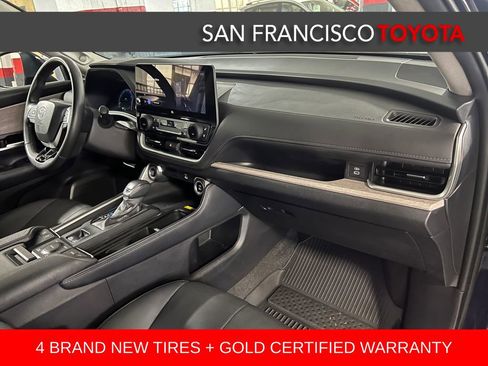 Certified 2024 Toyota Grand Highlander AWD image 24