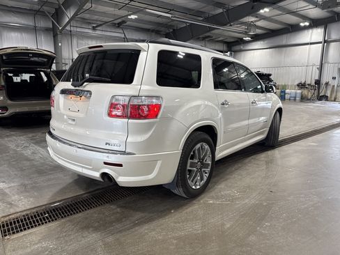 Used 2011 GMC Acadia Denali AWD/4WD image 4