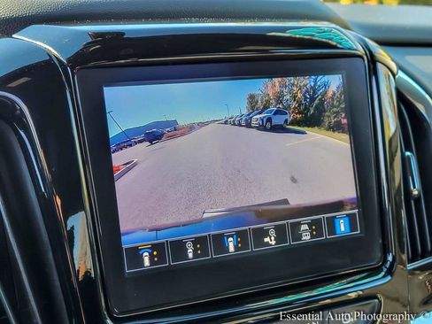 Used 2023 Chevrolet Traverse RS w/ LPO, Floor Liner Package AWD/4WD image 21