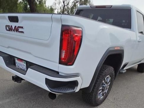 Used 2023 GMC Sierra 2500 AT4 AWD/4WD image 13