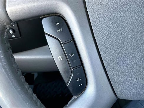 Used 2010 GMC Sierra 1500 SLE w/ Texas Edition image 20