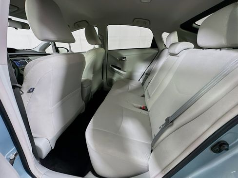 Used 2014 Toyota Prius Two image 25