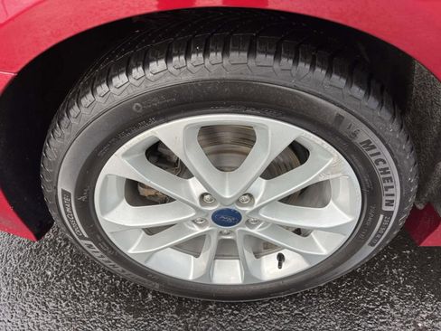 Used 2019 Ford Fusion SEL image 12