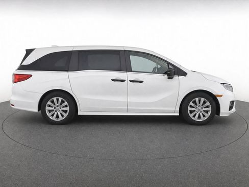 Used 2018 Honda Odyssey LX image 7
