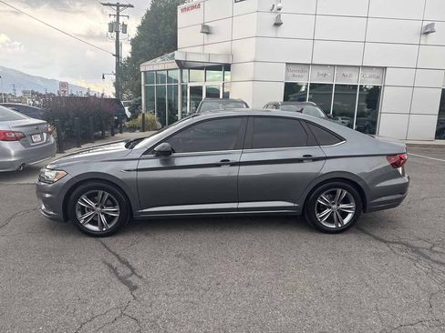 Used 2020 Volkswagen Jetta R-Line FWD image 9
