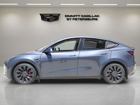 Used 2022 Tesla Model Y Performance AWD/4WD image 2
