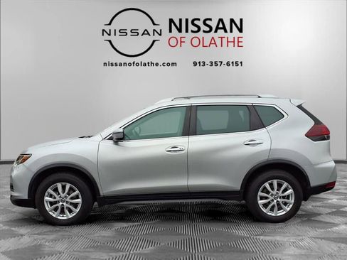 Used 2020 Nissan Rogue SV image 19