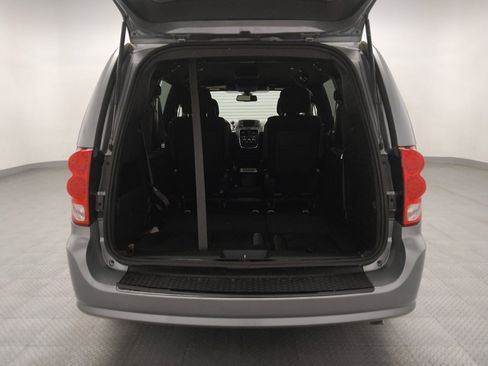 Used 2020 Dodge Grand Caravan SE image 29