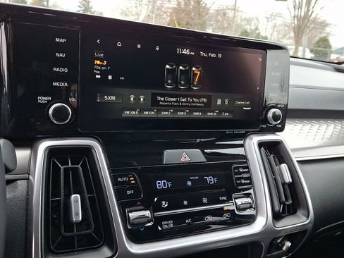 Used 2022 Kia Sorento S image 28