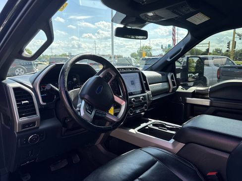 Used 2022 Ford F350 Lariat w/ Chrome Package AWD/4WD image 22