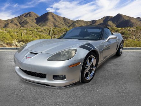 Used 2012 Chevrolet Corvette Grand Sport w/ 4LT Preferred Equipment Group RWD image 2
