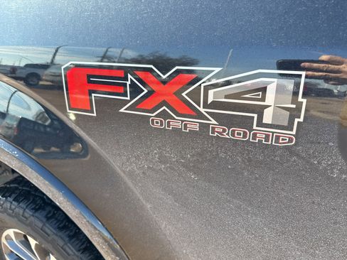 Used 2018 Ford F150 XLT w/ Equipment Group 302A Luxury image 10