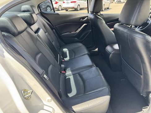 Used 2017 MAZDA MAZDA3 Grand Touring FWD image 16