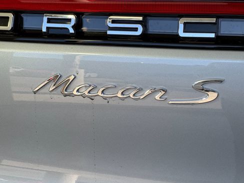 New 2026 Porsche Macan S image 33