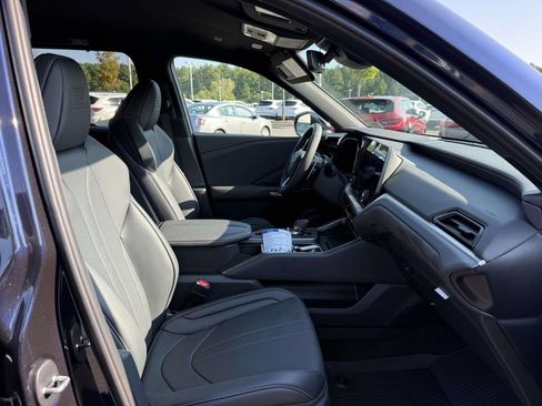 Used 2026 Lexus TX 500h AWD w/ Technology Package image 14
