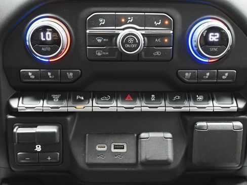 Used 2022 Chevrolet Silverado 2500 High Country AWD/4WD image 18