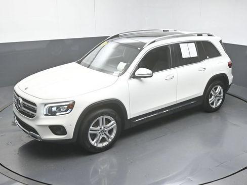Used 2022 Mercedes-Benz GLB 250 4MATIC image 46