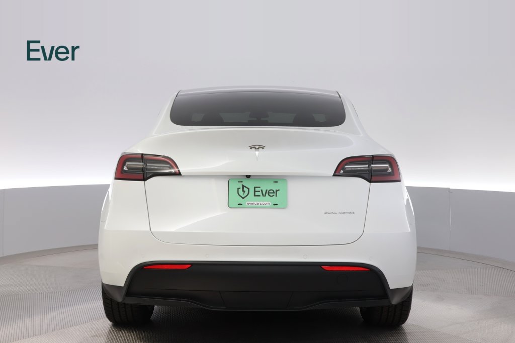 Used 2022 Tesla Model Y Long Range AWD/4WD image 15