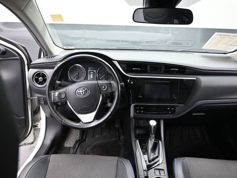 Used 2019 Toyota Corolla SE FWD image 16