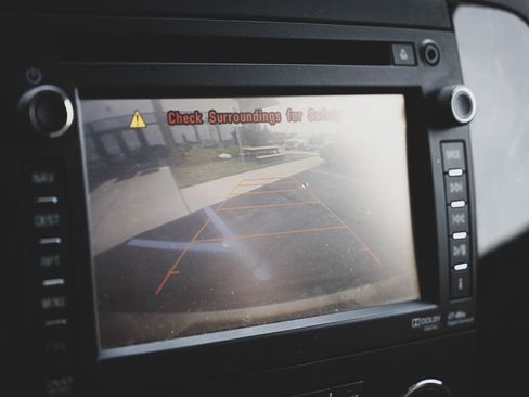 Used 2012 GMC Yukon Denali AWD/4WD image 4