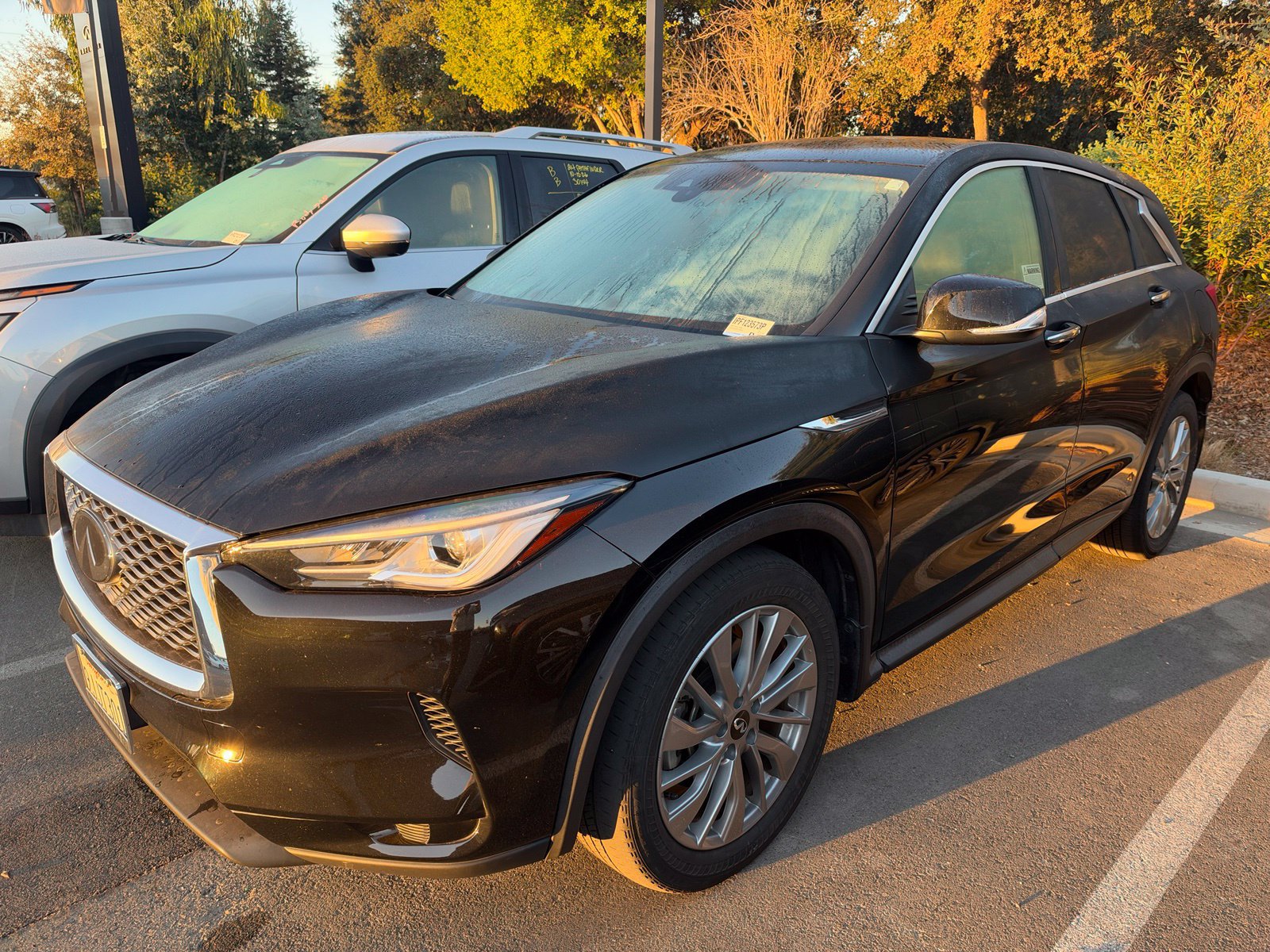 Used 2023 INFINITI QX50 Pure AWD/4WD image 2