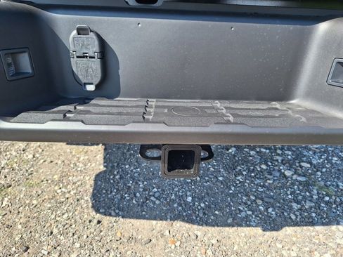 New 2026 Nissan Frontier SV w/ Tow Package image 24