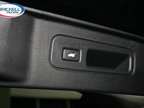 Certified 2025 Honda Pilot EX-L image 30